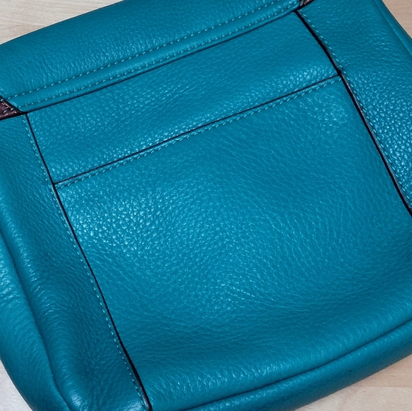 ISAAC MIZRAHI | TEAL PEBBLED LEATHER CROSSBODY BAG - Picture 6 of 15